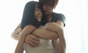 イケメンと黒髪モノトーン女子のラブエッチ