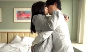 フツメン男子うけしそうなゆったりセーター女子